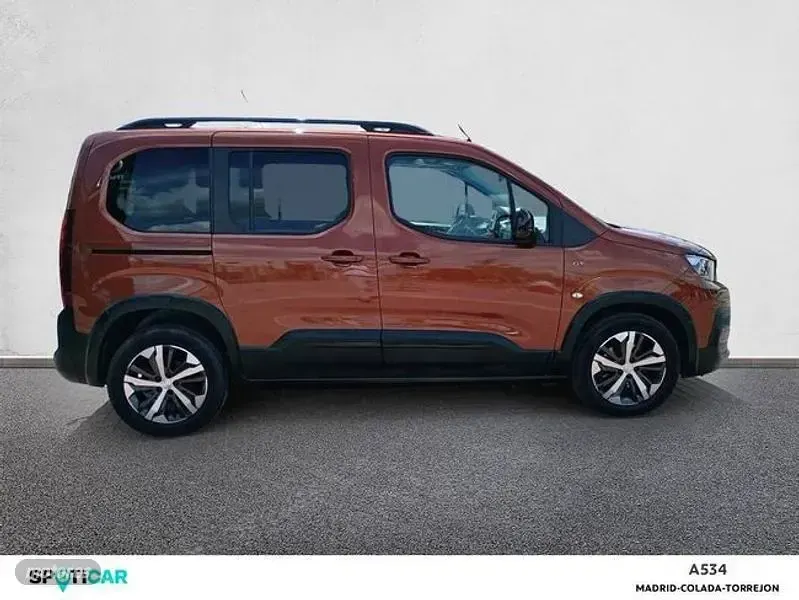 Usado Peugeot Rifter GT 130 CV (95 kW) 2021 Bronce Monovolumen