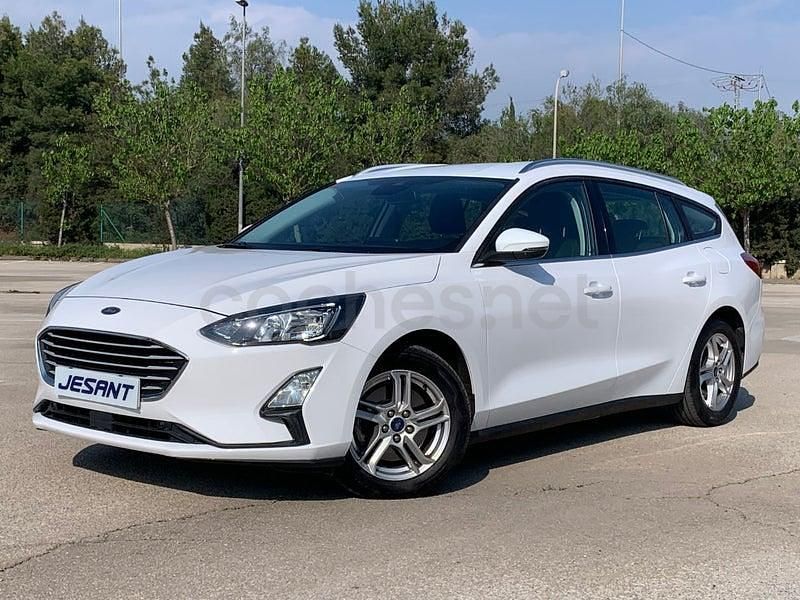 Usado Ford Focus Trend 120 CV (88 kW) 2021 Blanco Familiar