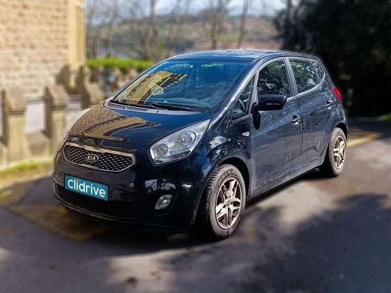 Usado Kia Venga 90 CV (66 kW) 2010 Azul Utilitario