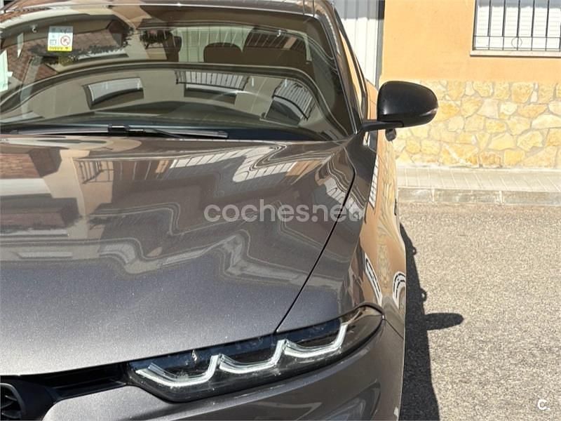 Usado Alfa Romeo Tonale Veloce 160 CV (117 kW) 2022 Gris / plata SUV