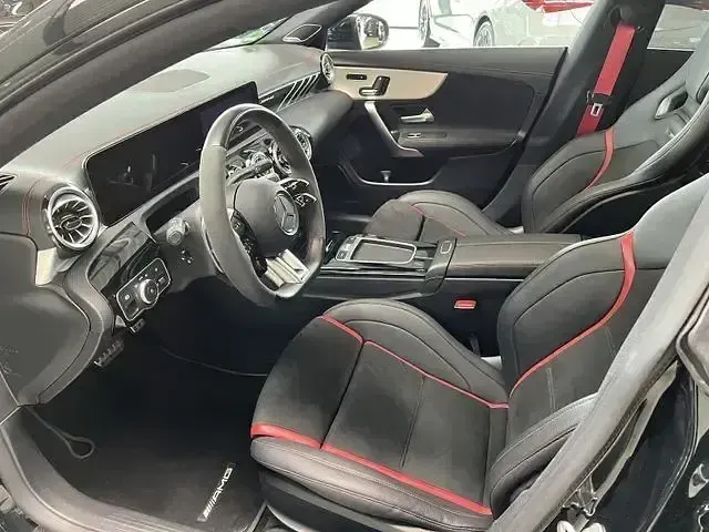 Käytetty Mercedes CLA45 AMG AMG 422 HP (310 kW) 2023 Musta Coupe - kaksiovinen