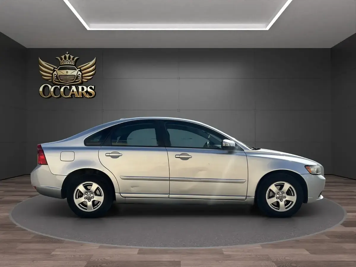 Usado Volvo S40 Summum 125 CV (91 kW) 2007 Plata Berlina