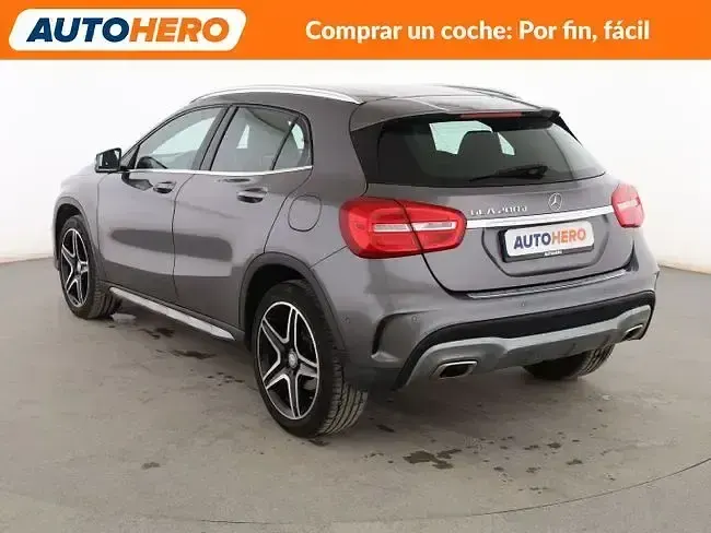 Usado Mercedes GLA200 AMG line 136 CV (100 kW) 2016 Gris SUV