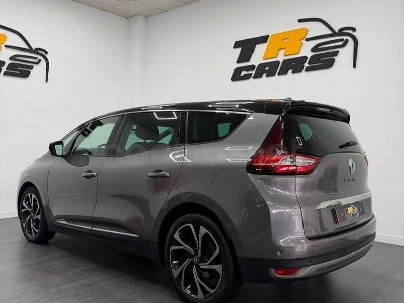 Usado Renault Grand Scénic IV LIMITED 120 CV (88 kW) 2019 Gris / plata Monovolumen