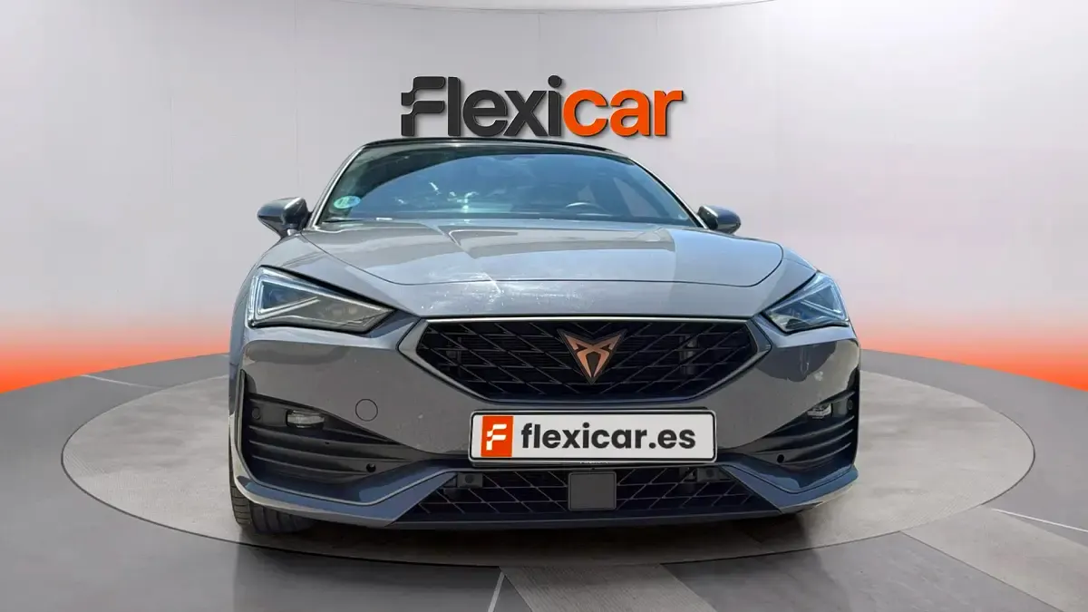 Usado Cupra Leon 150 CV (110 kW) 2022 Gris Berlina