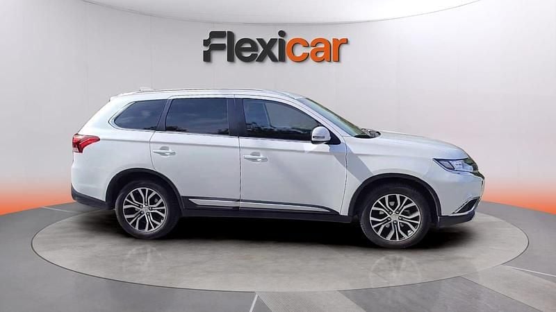 Usado Mitsubishi Outlander Motion 151 CV (111 kW) 2019 Blanco SUV