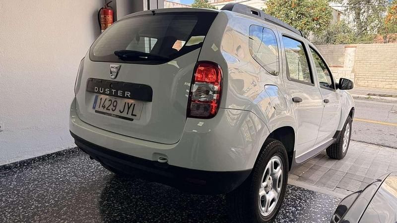 Usado Dacia Duster Ambiance 114 CV (83 kW) 2017 Blanco SUV