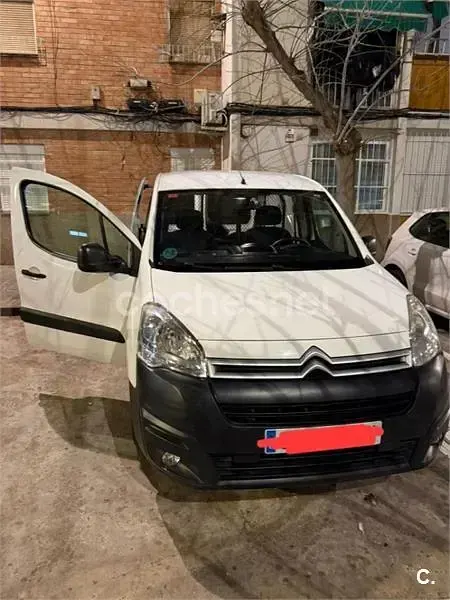 Usado Citroën Berlingo Live 75 CV (55 kW) 2016 Blanco Monovolumen