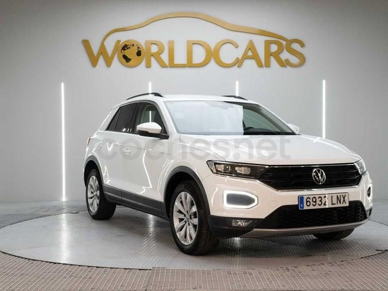 Usado VW T-Roc Advance 150 CV (110 kW) 2021 Gris / plata SUV