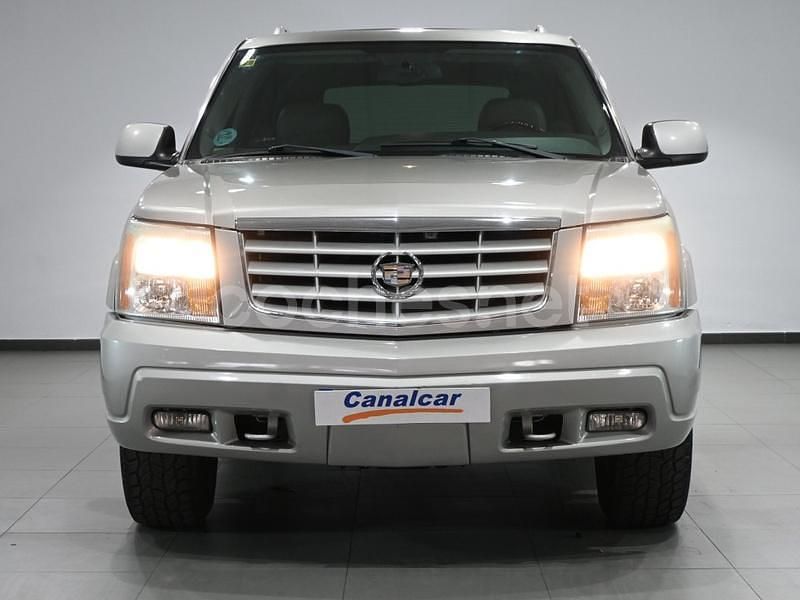 Usado Cadillac Escalade 350 CV (257 kW) 2006 Beige SUV