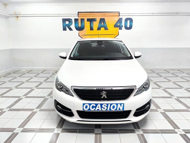 Usado Peugeot 308 Style 100 CV (73 kW) 2019 Blanco Berlina