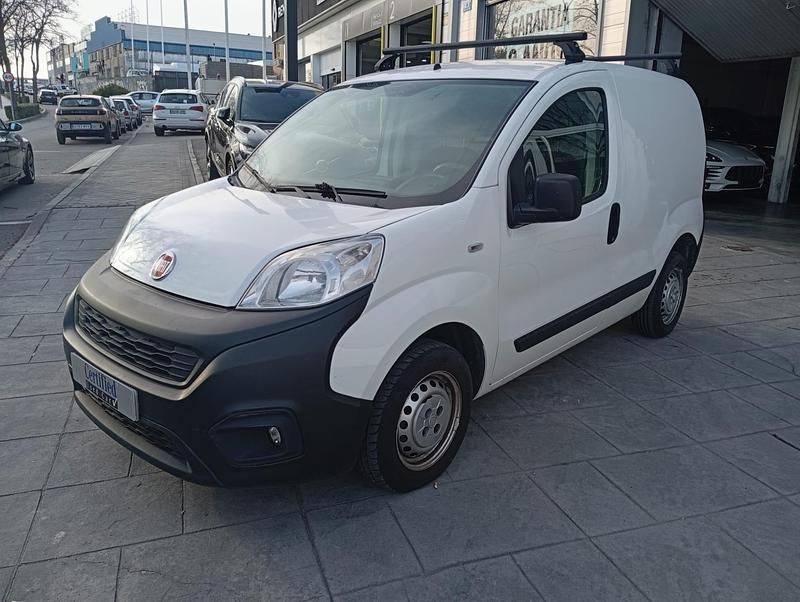 Usado Fiat Fiorino 80 CV (58 kW) 2018 Blanco Monovolumen