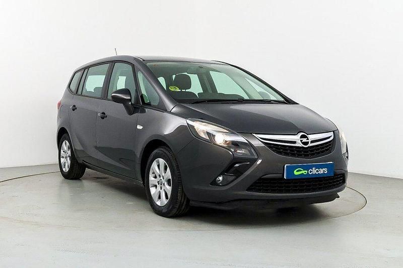 Usado Opel Zafira Tourer Expression 131 CV (96 kW) 2014 Gris / plata Monovolumen