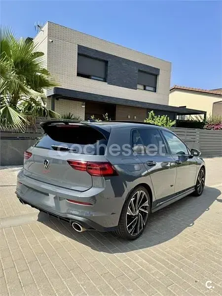 Usado VW Golf VII GTI Clubsport 301 CV (221 kW) 2021 Gris / plata Utilitario