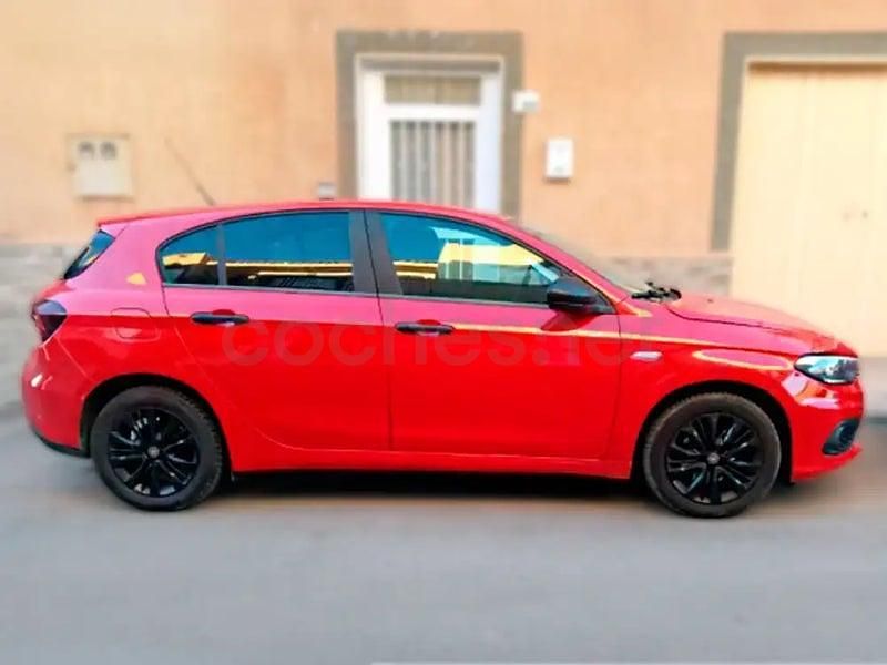 Usado Fiat Tipo Street 95 CV (69 kW) 2020 Rojo Berlina