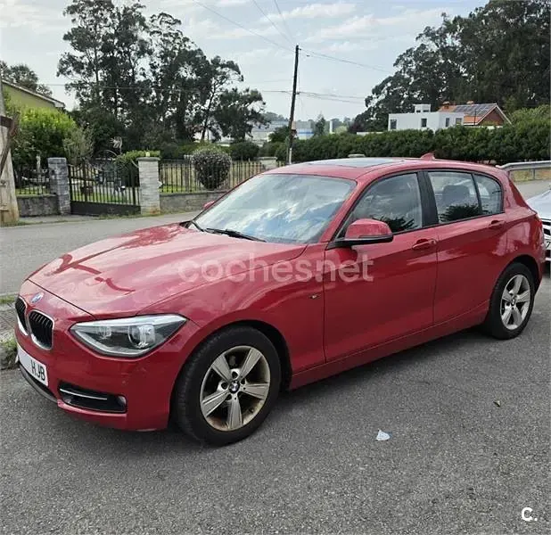 Usado BMW 116 Sport Line 136 CV (100 kW) 2012 Rojo Utilitario