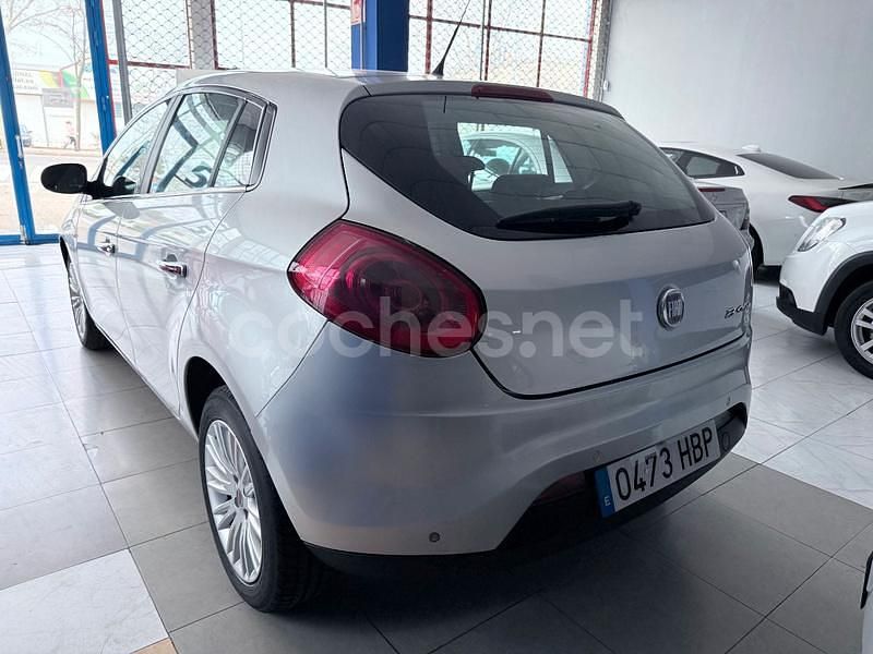 Usado Fiat Bravo Active 105 CV (77 kW) 2011 Gris / plata Utilitario