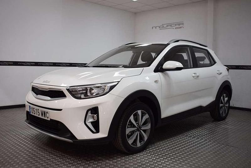 Blanco Usado 2024 Kia Stonic SUV | 17.000 € (Precio justo) - Imagen 1/4