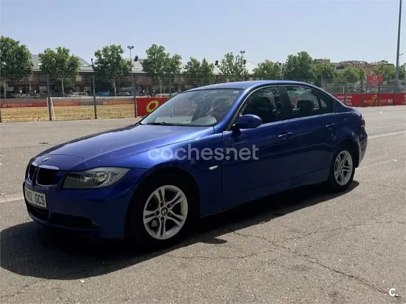 Usado BMW 318 122 CV (89 kW) 2007 Azul Berlina