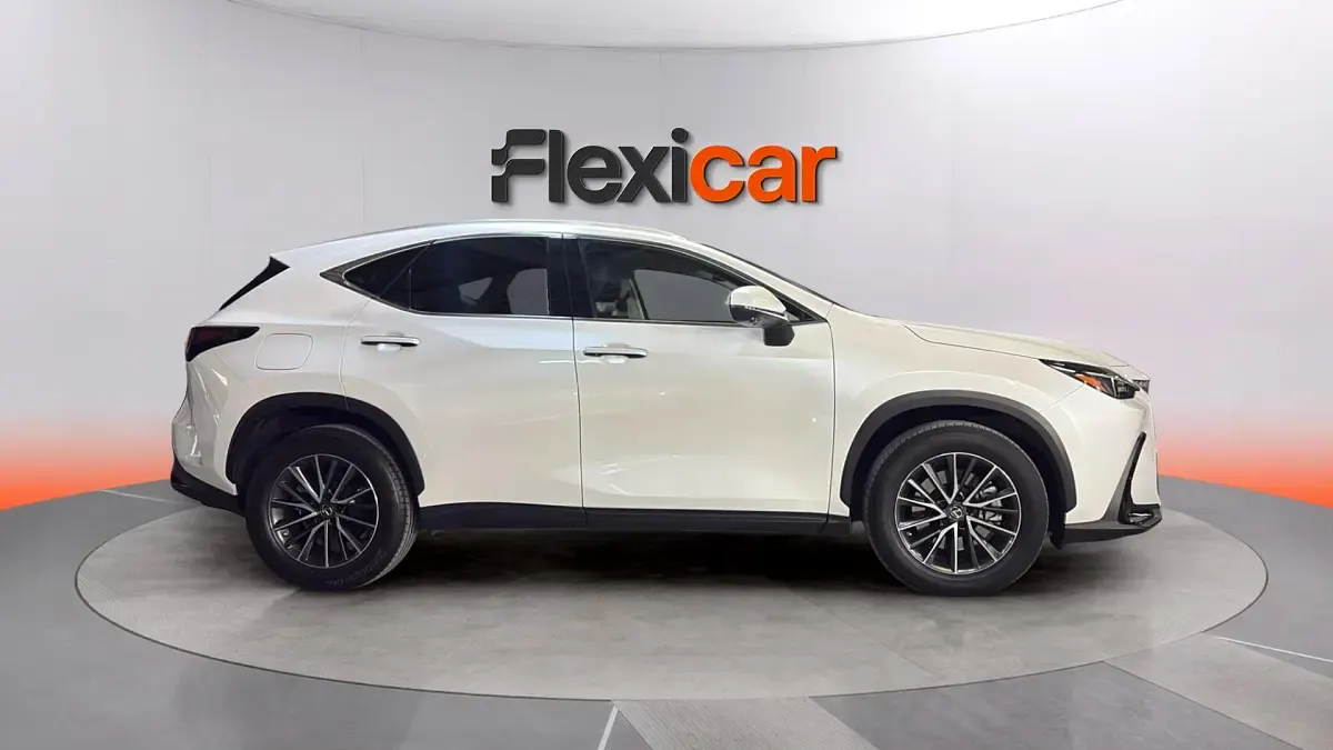 Usado Lexus NX450h+ Executive Line 306 CV (225 kW) 2023 Blanco SUV