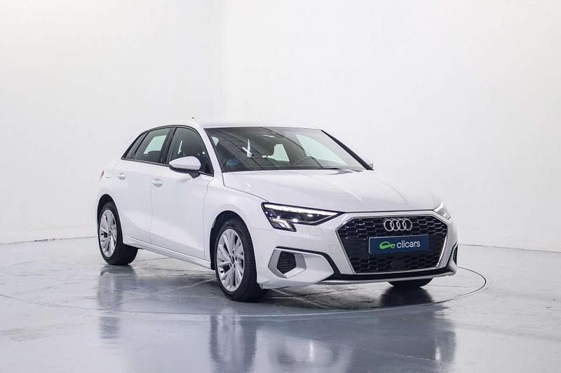 Usado Audi A3 Sportback Advanced 110 CV (80 kW) 2022 Blanco Utilitario