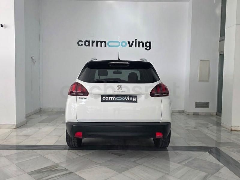 Usado Peugeot 2008 Allure 130 CV (95 kW) 2019 Blanco SUV