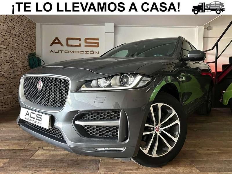 Usado Jaguar F-Pace R-Sport 180 CV (132 kW) 2019 Gris / plata SUV