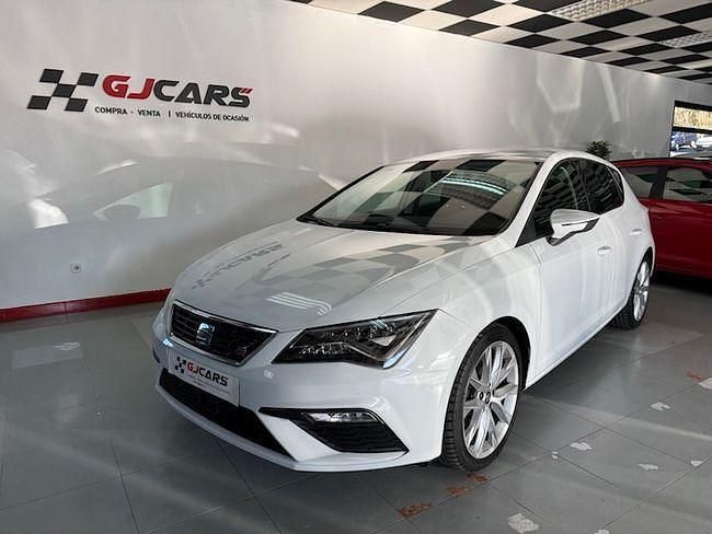 Usado Seat Leon FR 150 CV (110 kW) 2019 Blanco Berlina