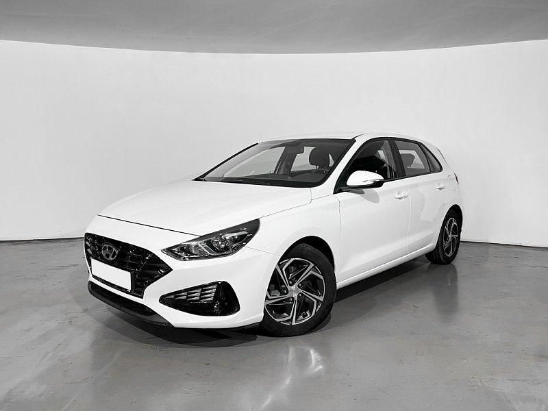 Blanco polar Usado 2022 Hyundai i30 Utilitario | 15.990 € (Buen precio) - Imagen 1/4