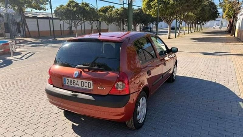 Usado Renault Clio II Expression 80 CV (58 kW) 2004 Burdeos Utilitario