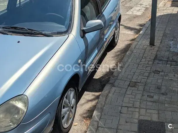 Usado Citroën Xsara 110 CV (80 kW) 2002 Azul Berlina