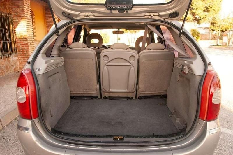 Usado Citroën Xsara Exclusive 90 CV (66 kW) 2004 Beige Utilitario