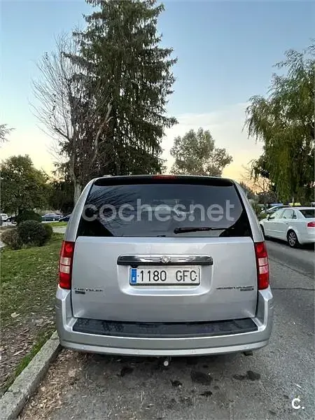 Usado Chrysler Grand Voyager Limited 150 CV (110 kW) 2008 Gris / plata Monovolumen