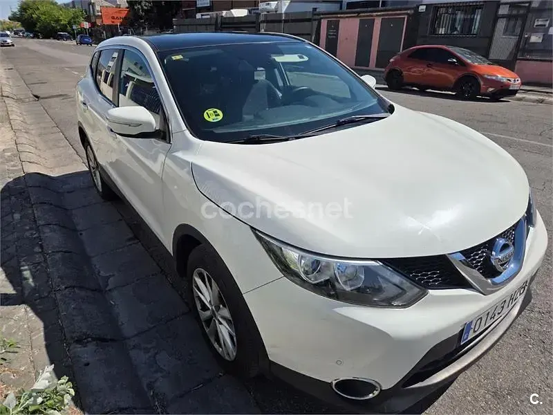 Usado Nissan Qashqai N-TEC 110 CV (80 kW) 2014 Blanco SUV