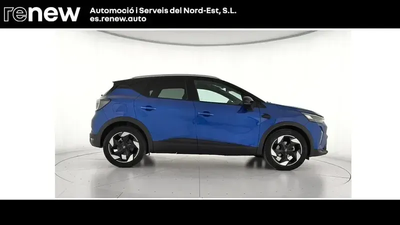 Usado Renault Captur Techno 100 CV (73 kW) 2025 Azul SUV