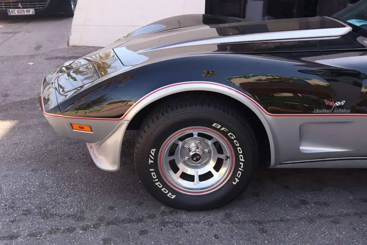 Usado Chevrolet Corvette 1978 Negro Descapotable