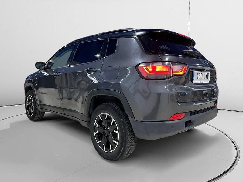 Usado Jeep Compass Trailhawk 242 CV (177 kW) 2022 Gris SUV