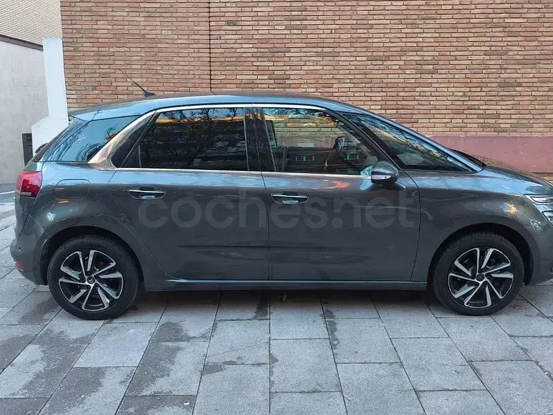 Usado Citroën C4 Feel 130 CV (95 kW) 2017 Gris / plata Berlina