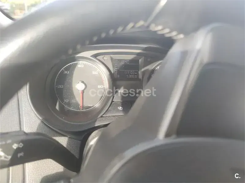 Usado Seat Ibiza Style 105 CV (77 kW) 2015 Azul Berlina