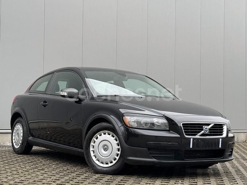 Negro Usado 2008 Volvo C30 Momentum Utilitario | 5200 € (Precio justo) - Imagen 1/4