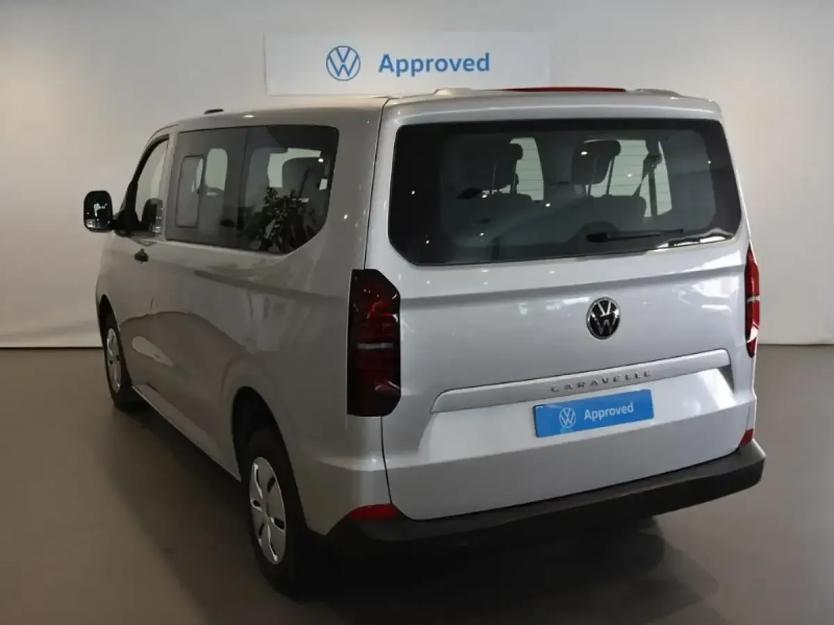 Usado VW Caravelle 150 CV (110 kW) 2025 Gris/plata Van