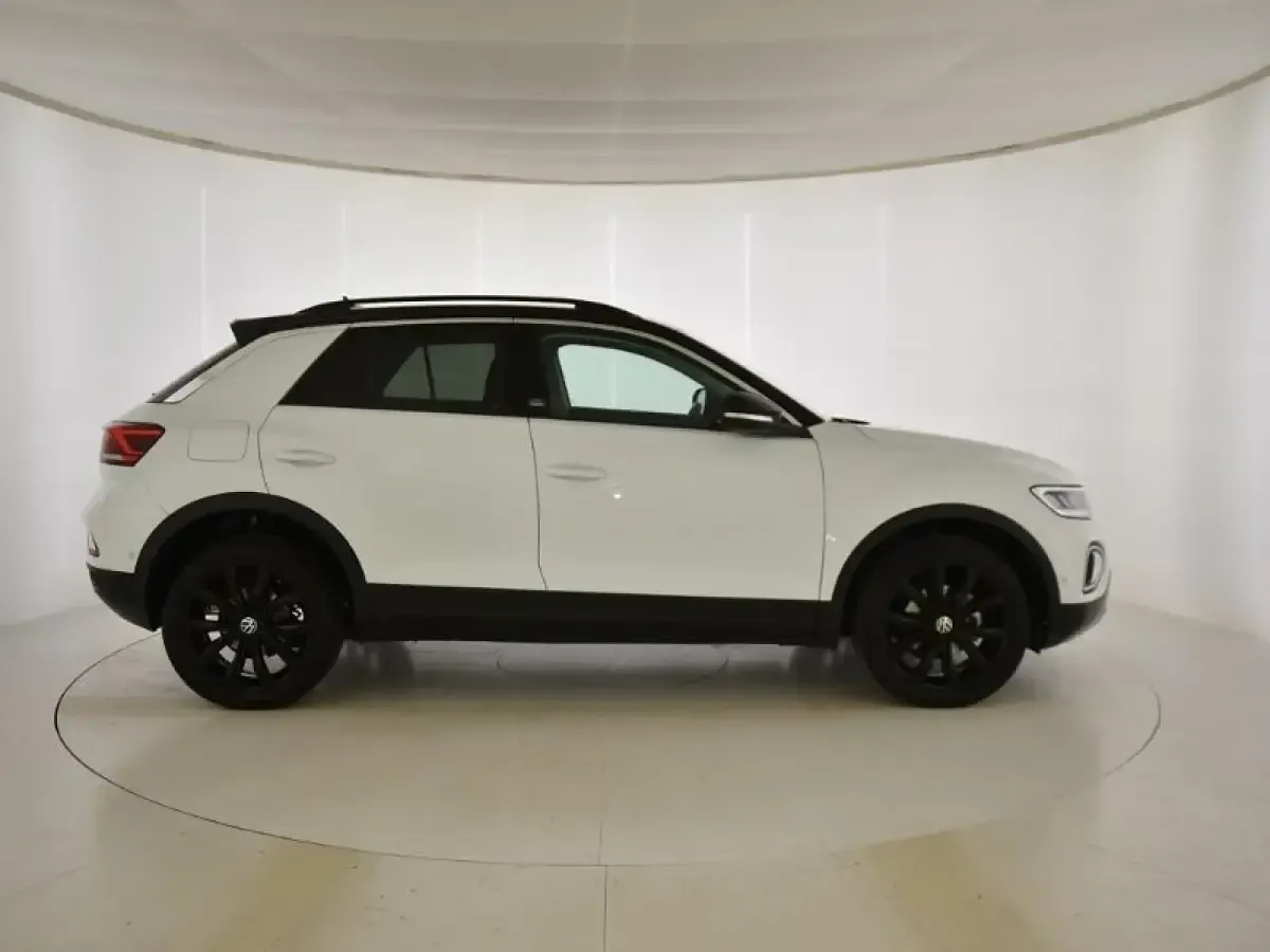 Usado VW T-Roc 110 CV (80 kW) 2023 Blanco SUV