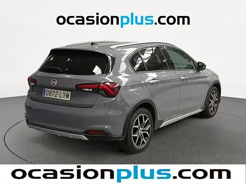 Usado Fiat Tipo Cross 101 CV (74 kW) 2022 Gris Berlina