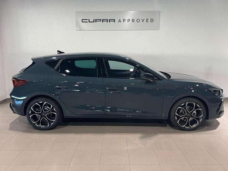 Begagnad Cupra Leon 204 HK (150 kW) 2025 Blå Sedan