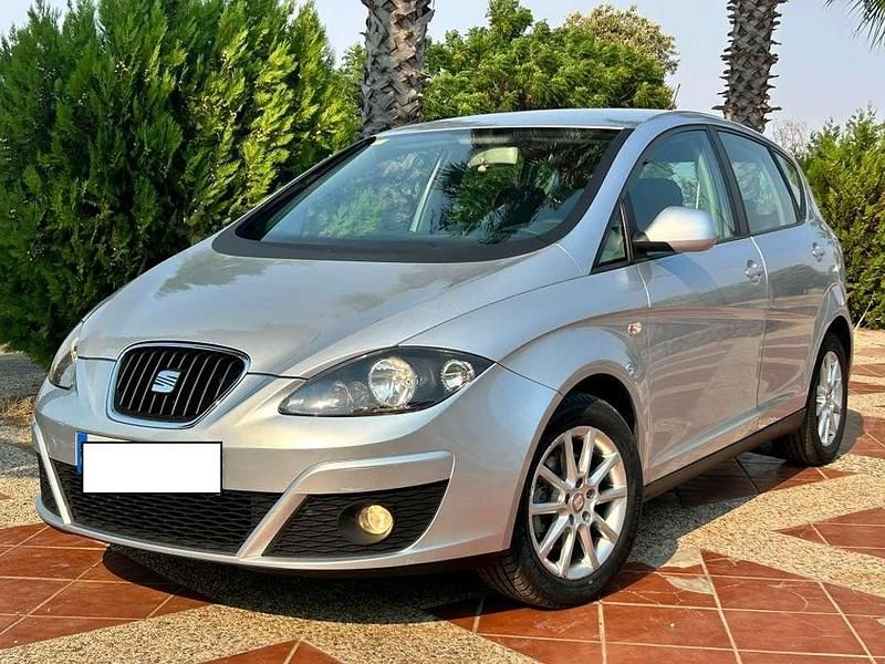 Gris Usado 2010 Seat Altea Style Monovolumen | 7200 € (Precio justo) - Imagen 1/4