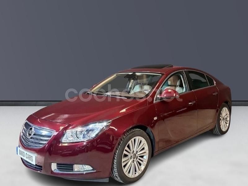Granate Usado 2013 Opel Insignia Excellence Berlina | 8499 € (Precio justo) - Imagen 1/4