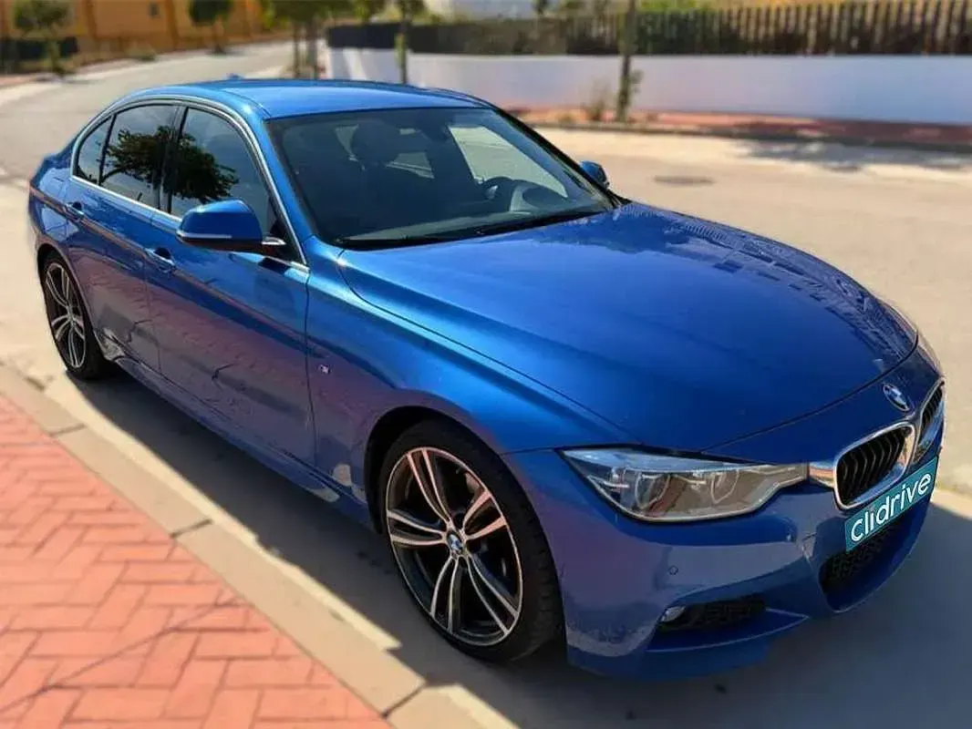 Usado BMW 318 150 CV (110 kW) 2016 Azul Berlina