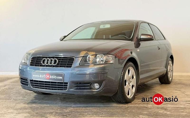 Gris Usado 2004 Audi A3 Ambition Utilitario | 8490 € (Caro) - Imagen 1/4