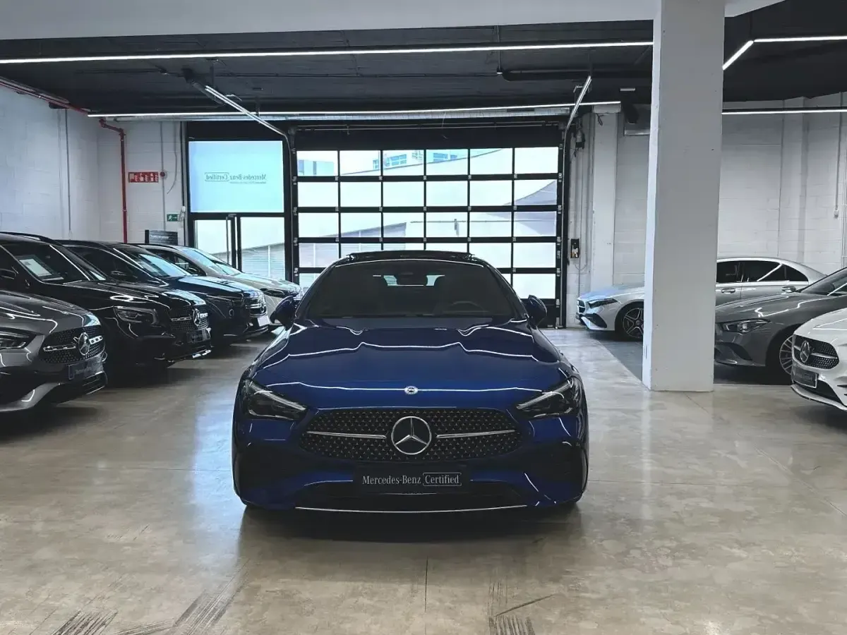 Usado Mercedes CLE220 197 CV (144 kW) 2024 Azul espectra Coupe