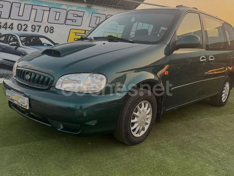 Usado Kia Carnival EX 144 CV (105 kW) 2001 Verde Monovolumen